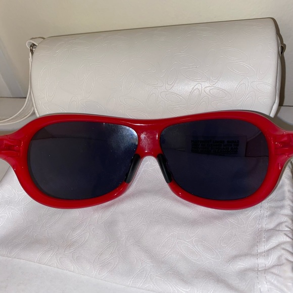 Oakley Immerse Red Carpet w/ Grey Lenses Sun Glasses - Picture 4 of 6